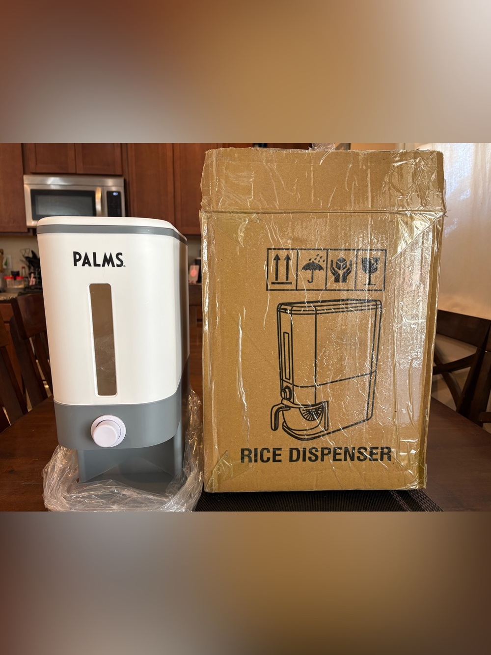 Rice Dispenser in White and Gray